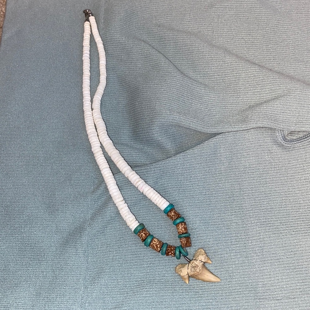 AUTHENTIC SHARK TOOTH NECKLACE WITH PUKA SHELLS